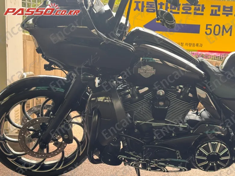 HARLEY-DAVIDSON ROAD GLIDE SPECIAL - фото 3