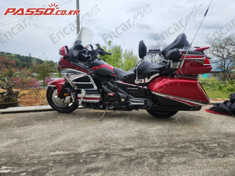 HONDA GOLDWING 1800 - фото 1