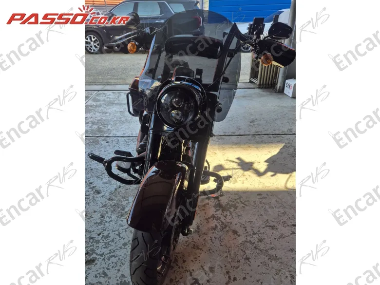 HARLEY-DAVIDSON ROAD KING SPECIAL - фото 1
