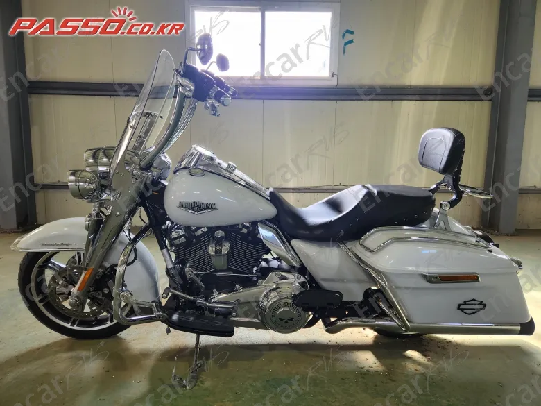 HARLEY-DAVIDSON FLHR - фото 1