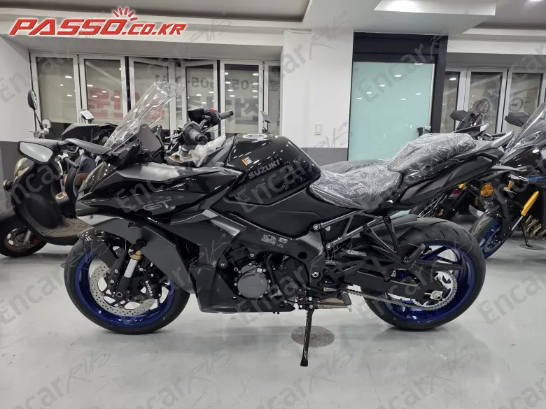 SUZUKI GSX S 1000 GT - фото 1
