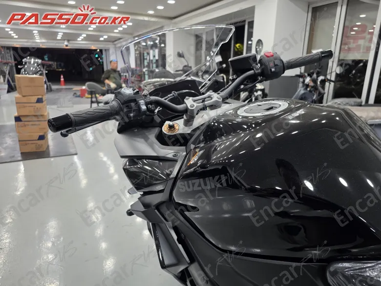 SUZUKI GSX S 1000 GT - фото 3