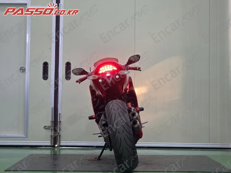 Ducati Supersport S - фото 2