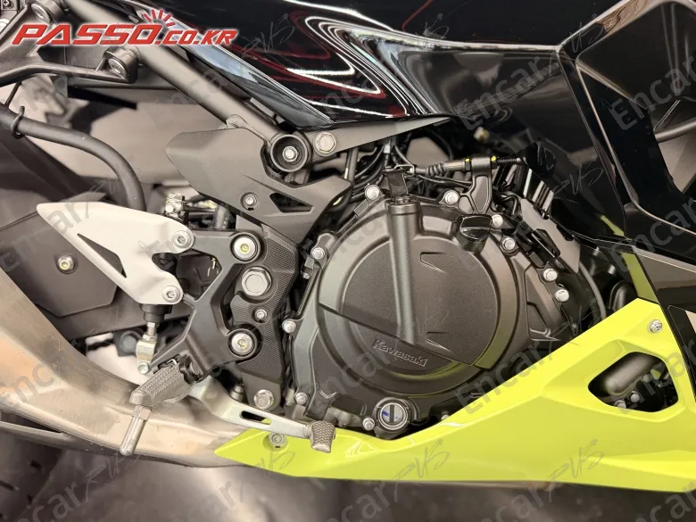 KAWASAKI ZX 500 R - фото 4