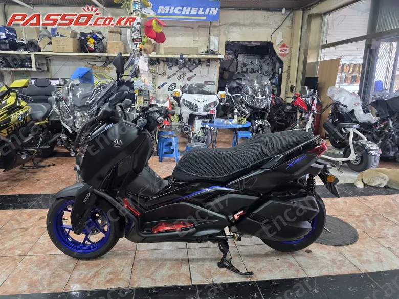 YAMAHA X MAX 300 ABS - фото 1