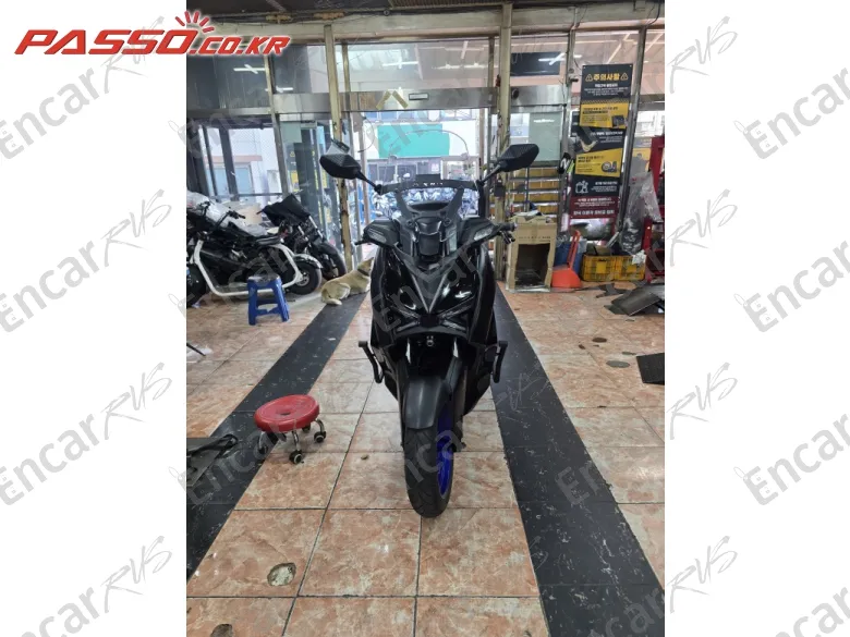 YAMAHA X MAX 300 ABS - фото 6