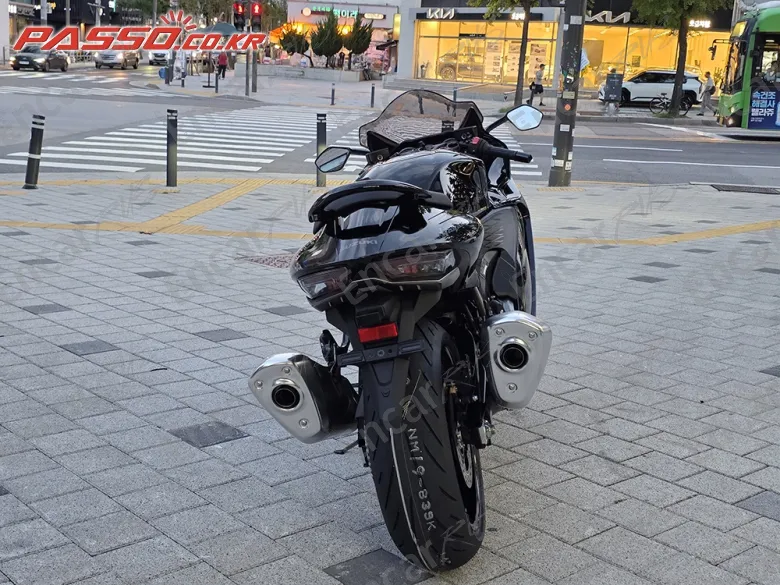 SUZUKI GSX R 1300 HAYABUSA - фото 2