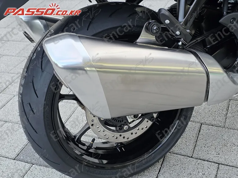 SUZUKI GSX R 1300 HAYABUSA - фото 6