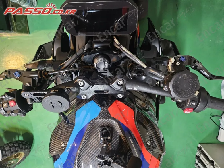 BMW M 1000 R - фото 3