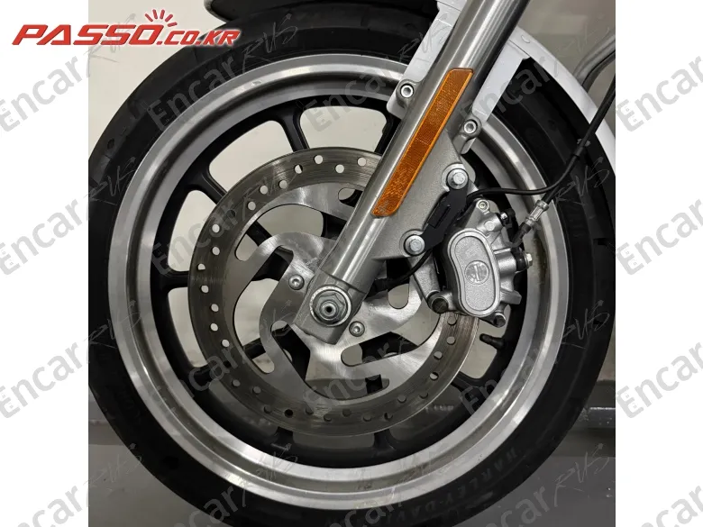 HARLEY-DAVIDSON XL 883 L - фото 5