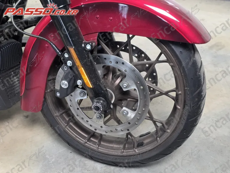 HARLEY-DAVIDSON ROAD GLIDE SPECIAL - фото 5