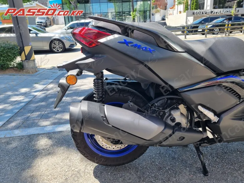 YAMAHA X MAX 300 ABS - фото 6