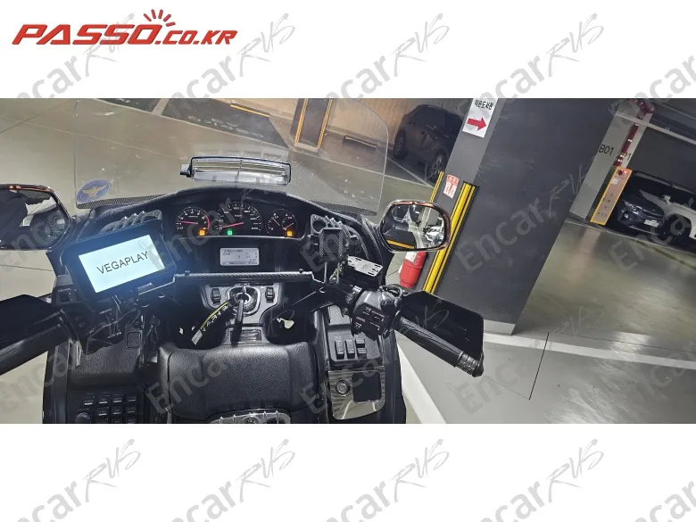 HONDA GOLDWING 1800 - фото 3