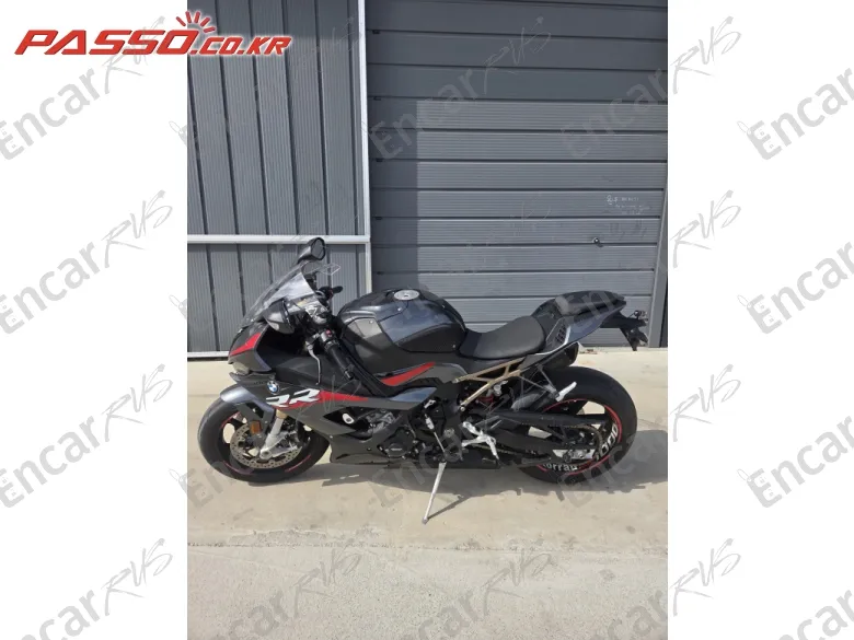 BMW S 1000 RR - фото 1