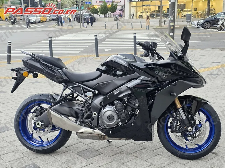 SUZUKI GSX S 1000 GT - фото 0