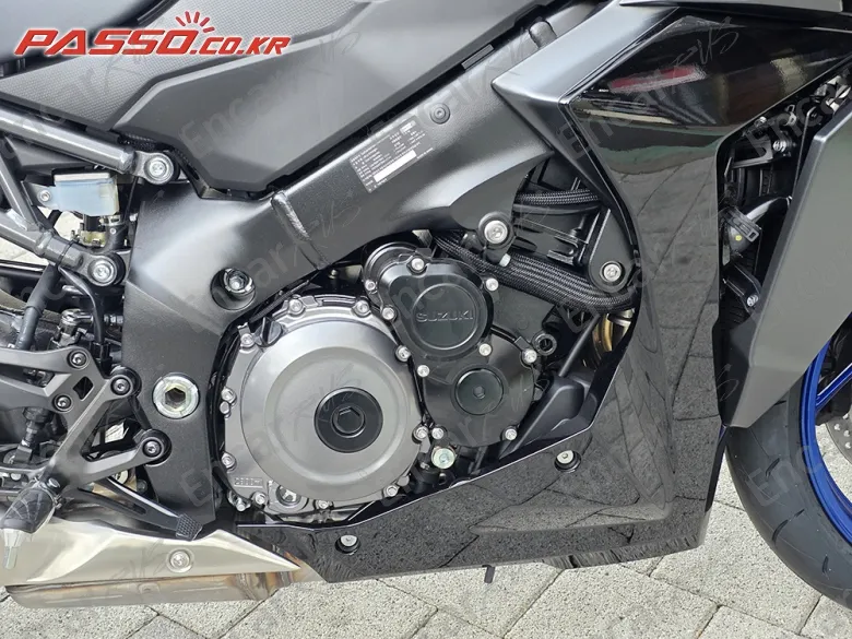SUZUKI GSX S 1000 GT - фото 4