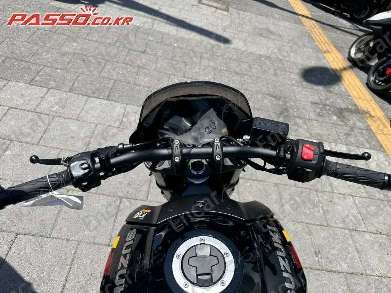 SUZUKI GSX 8 TT - фото 3