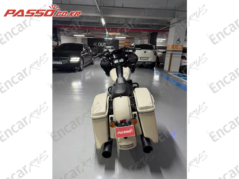 HARLEY-DAVIDSON ROAD GLIDE SPECIAL - фото 2