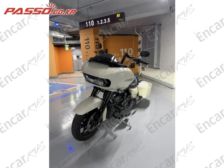 HARLEY-DAVIDSON ROAD GLIDE SPECIAL - фото 6