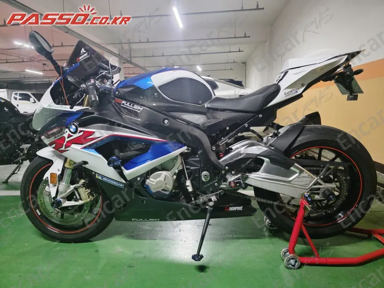 BMW S 1000 RR - фото 1