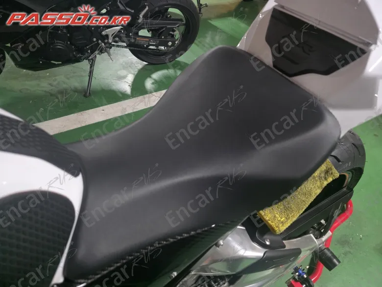 BMW S 1000 RR - фото 6
