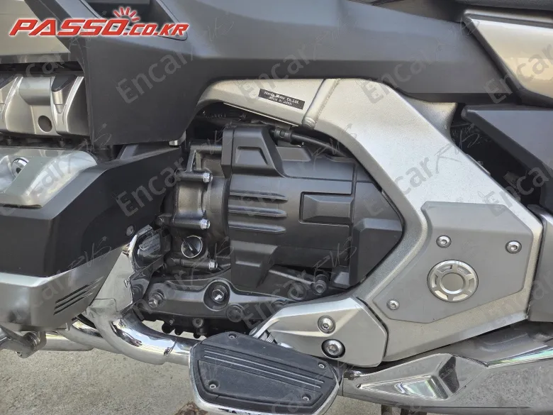 HONDA GOLDWING TOUR DCT AIRBAG - фото 4