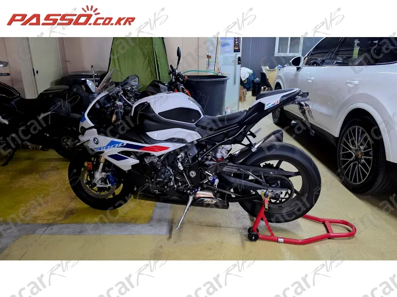 BMW S 1000 RR - фото 1