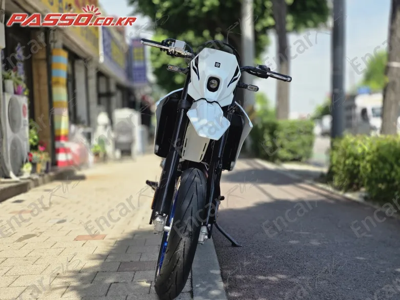 SUZUKI DR Z 4 SM - фото 1