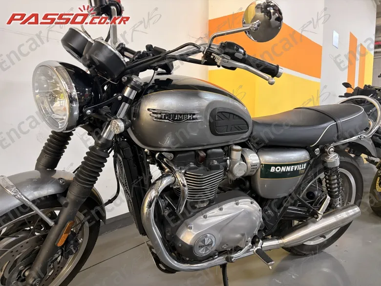 Triumph Bonneville T120 - фото 0