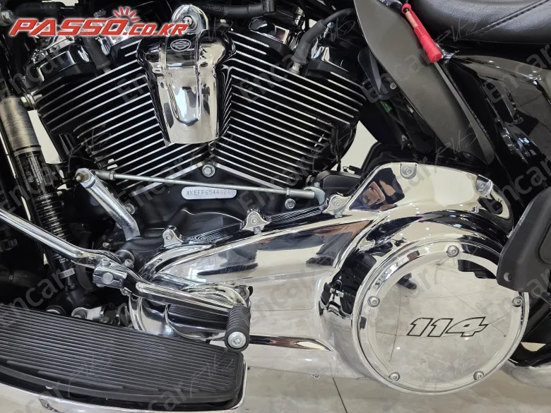 HARLEY-DAVIDSON ULTRA LIMITED - фото 4