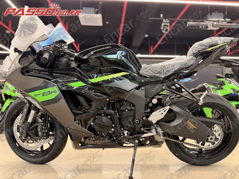 Kawasaki Zx 6 R - фото 1
