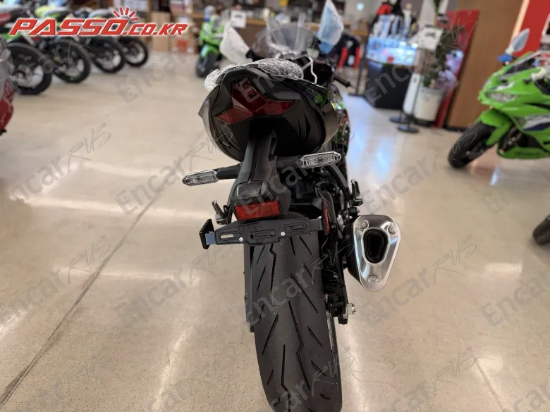 Kawasaki Zx 6 R - фото 2