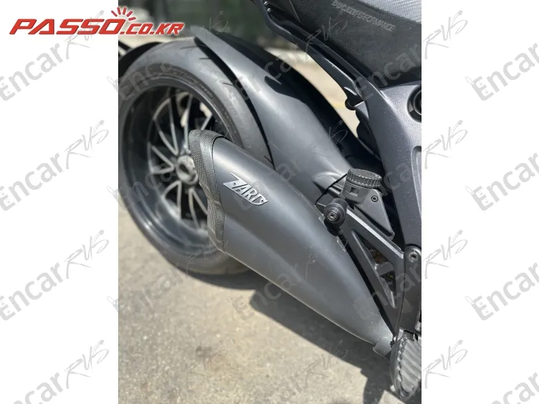 DUCATI DIAVEL - фото 6