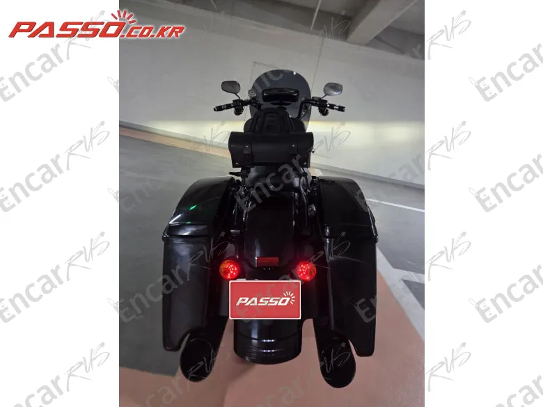 Harley-Davidson Road King Special - фото 2