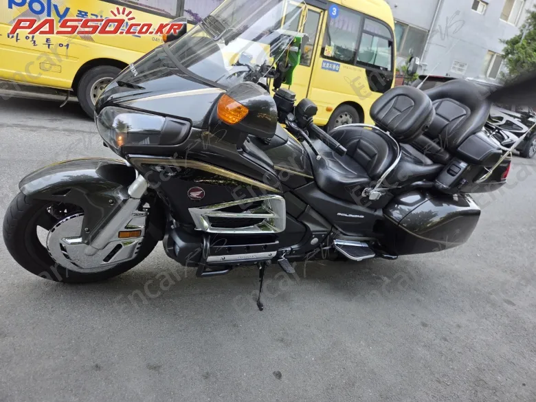 HONDA GOLDWING 1800 - фото 1