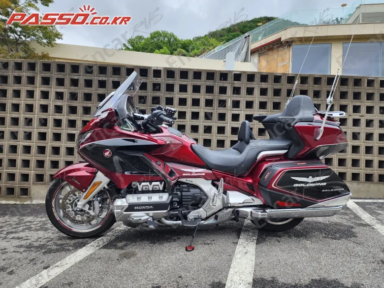 HONDA GOLDWING TOUR DCT AIRBAG - фото 1