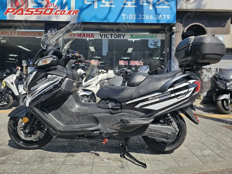 SUZUKI BURGMAN 650 - фото 1