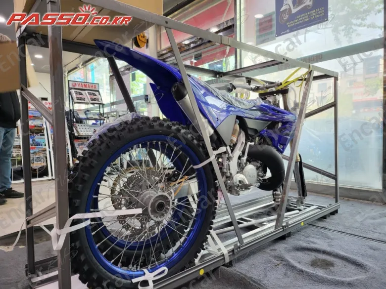 YAMAHA YZ 125 - фото 2
