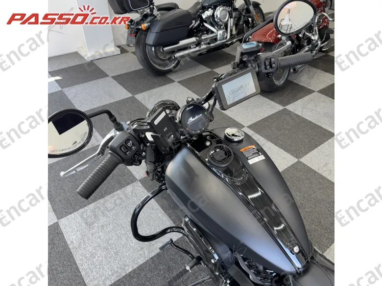INDIAN CHIEF BOBBER DARK HORSE - фото 3