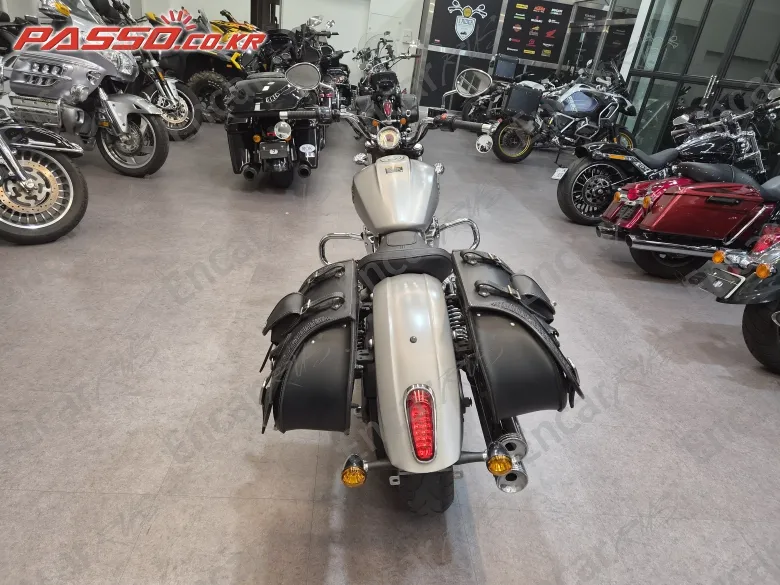Indian Scout - фото 6