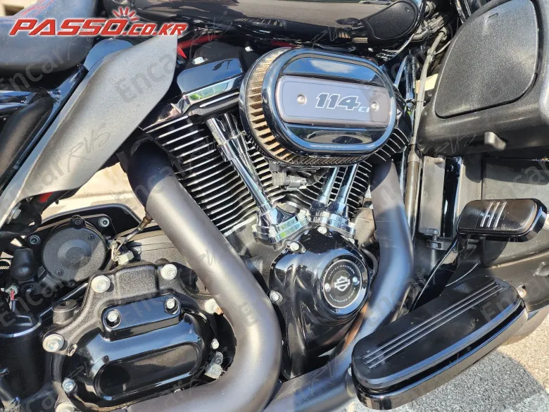 HARLEY-DAVIDSON FLHXS STREET GLIDE SPECIAL - фото 4