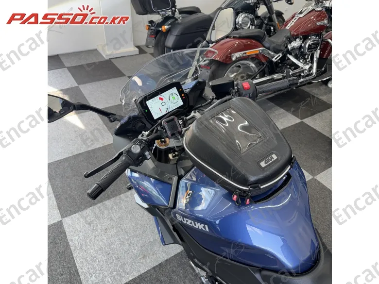 SUZUKI GSX S 1000 GT - фото 3