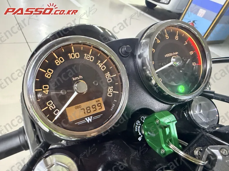 Kawasaki W 800 - фото 3