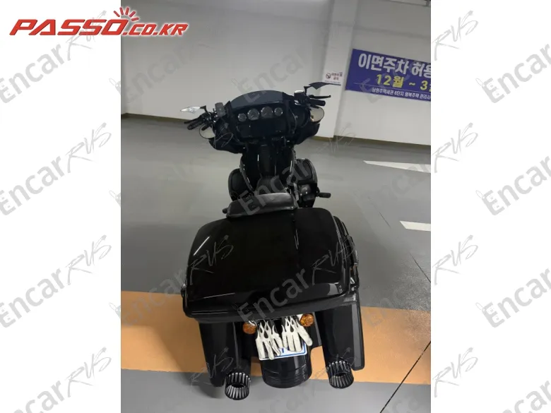 HARLEY-DAVIDSON FLHXS STREET GLIDE SPECIAL - фото 2