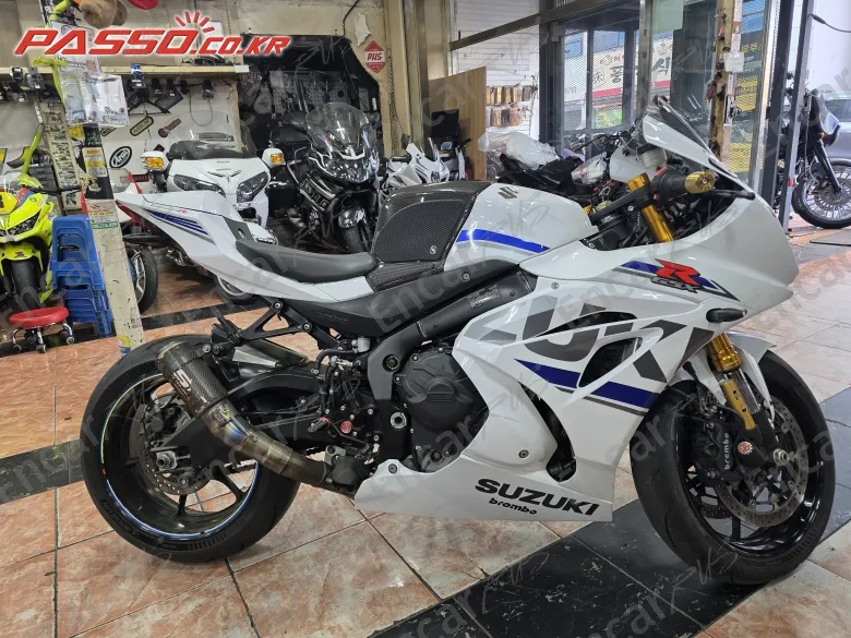 SUZUKI GSX R 1000 R - фото 0