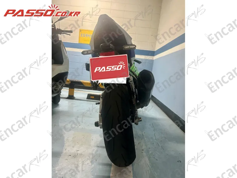 Kawasaki Zx 6 R - фото 2