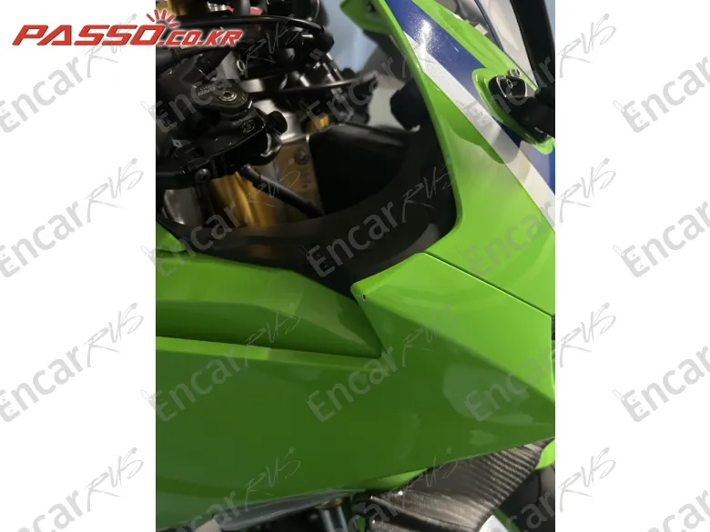 Kawasaki Zx 6 R - фото 6