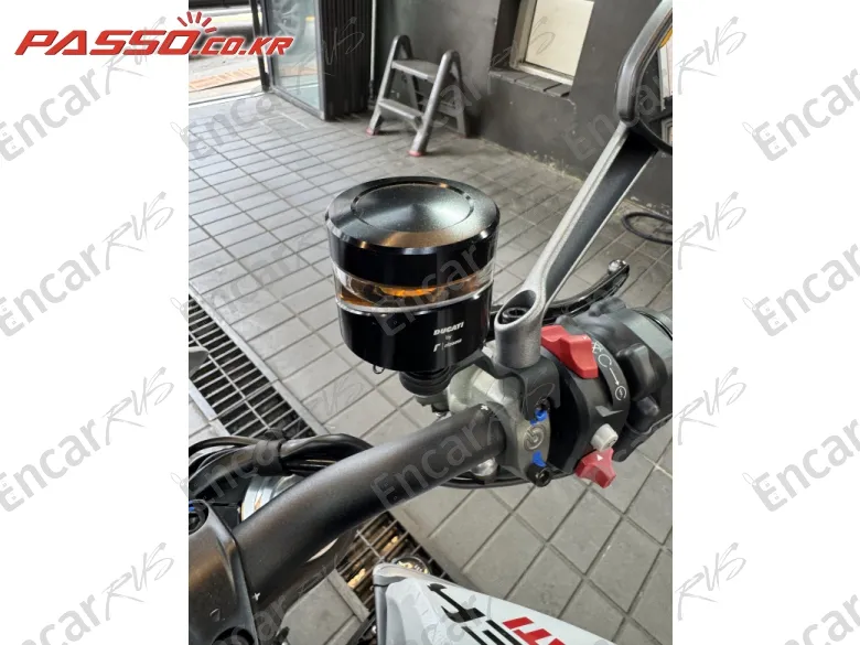 Ducati Monster 937 - фото 3