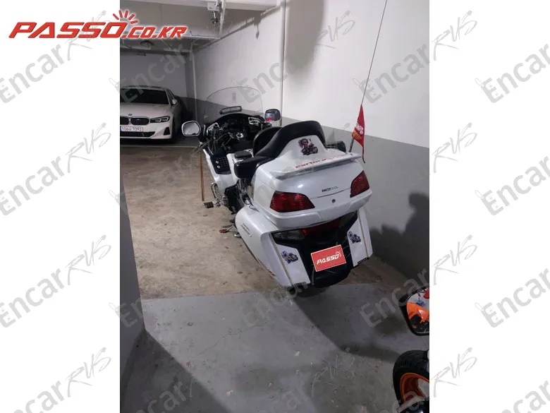 Honda Goldwing 1800 - фото 2