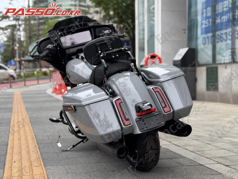 HARLEY-DAVIDSON FLHXS STREET GLIDE SPECIAL - фото 2